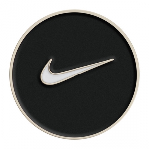 Nike Hatclip med bollmarkr 314 Silver/Svart i gruppen Golftillbehr / Markrer hos Dimbo Golf AB (5081010-314006)