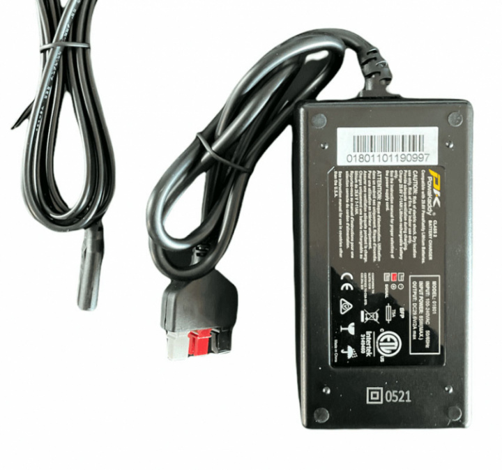 Powa Kaddy Batteriladdare Lithium 30v/2a (Svart/Grå/Röd) i gruppen Golfverkstad / Reservdel Golfvagn / PowaKaddy Reservdelar hos Dimbo Golf AB (2081036)