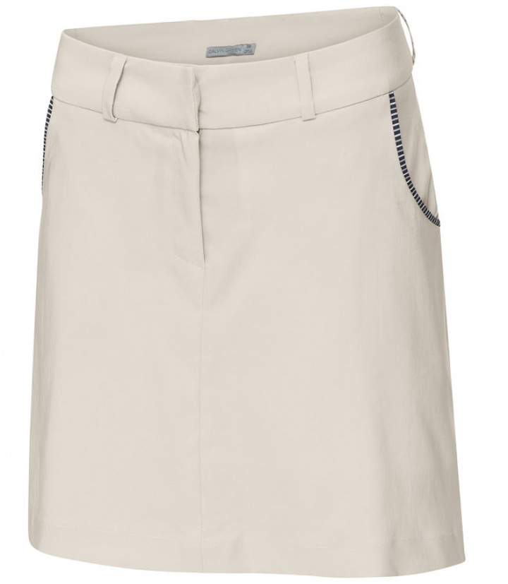 Galvin Green Skort Dam Nikki Krita i gruppen Kläder / Damkläder / SKORTS hos Dimbo Golf AB (2132010-1434r)