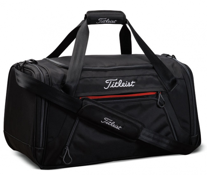 Titleist Väska Duffel TA6 i gruppen Tillbehör / Golftillbehör / Väskor / Sportbagar hos Dimbo Golf AB (3201023)