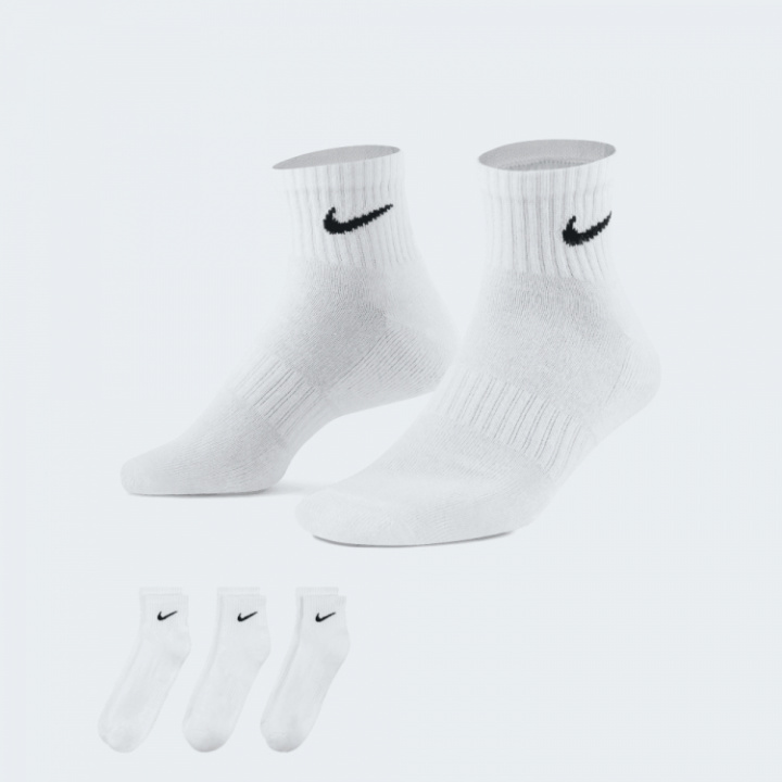 Nike Golfstrumpa Herr Everyday Cush Ankle 3 par 42-46 i gruppen Golfkläder / Herrkläder / Golfstrumpor hos Dimbo Golf AB (5008001-7667L)