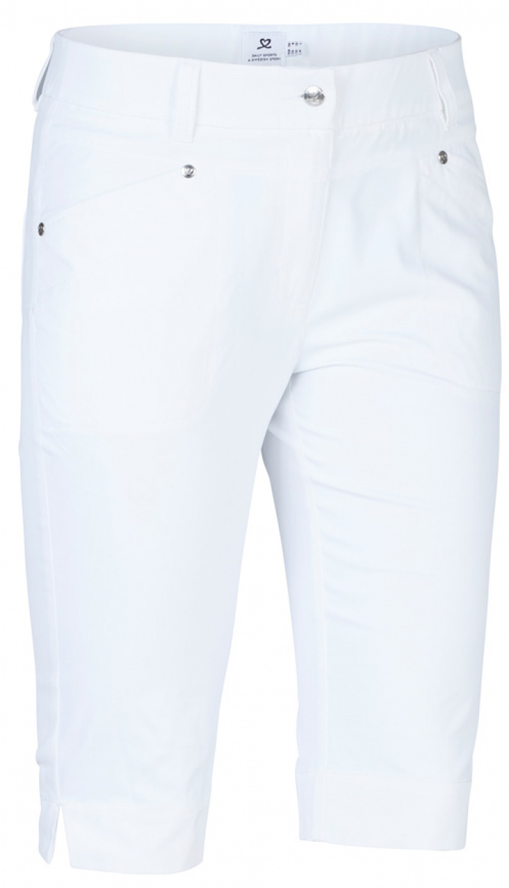 Daily Sports Shorts Lyric City 62 cm 001261 Vit i gruppen Kläder / Damkläder / SHORTS / Daily Sports Shorts hos Dimbo Golf AB (6022019-10034r)