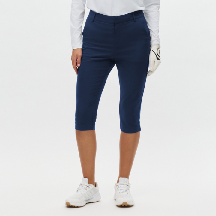 Röhnisch Capri Ultimate Performance Marinblå i gruppen Kläder / Damkläder / CAPRIBYXOR / Röhnisch Capri hos Dimbo Golf AB (6720020-S01436r)